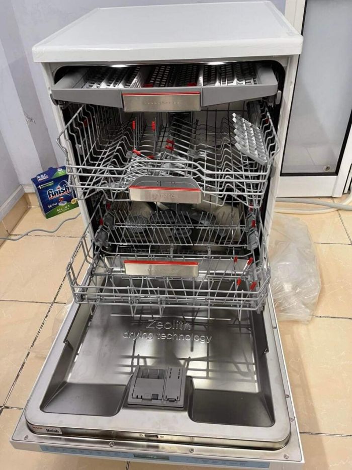 Máy rửa bát Bosch SMS88TW02M Dung Tích 14 Bộ series 8