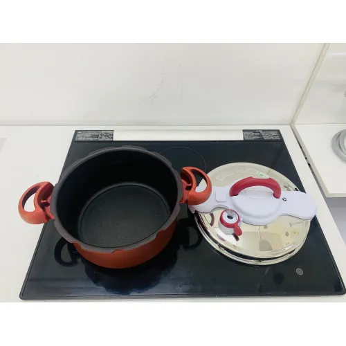 noi-ap-suat-t-fal-dung-tich-52-lit-co-lop-phu-titan-chong-dinh