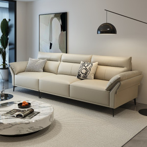 Layla tại showroom